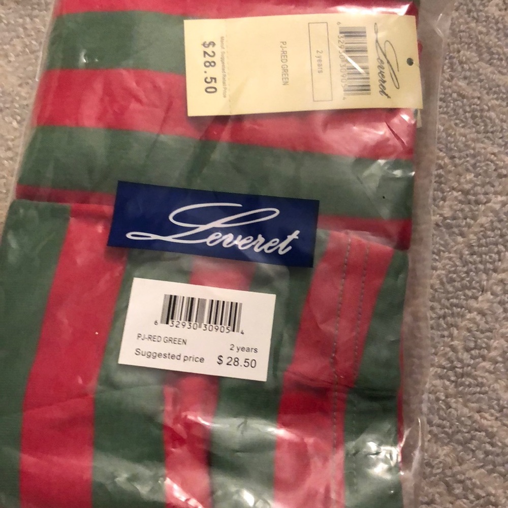 Leveret pajamas Red + Green Stripped  2T. NWT NIB